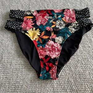 Floral High-Waisted Bikini Bottoms Time and Tru size large